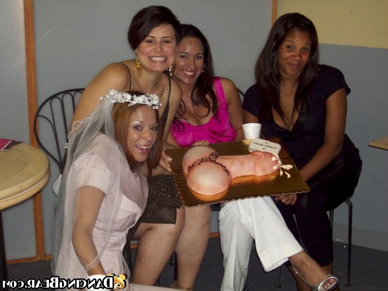 16P Handsome seducers drilling all chicks at hardcore party