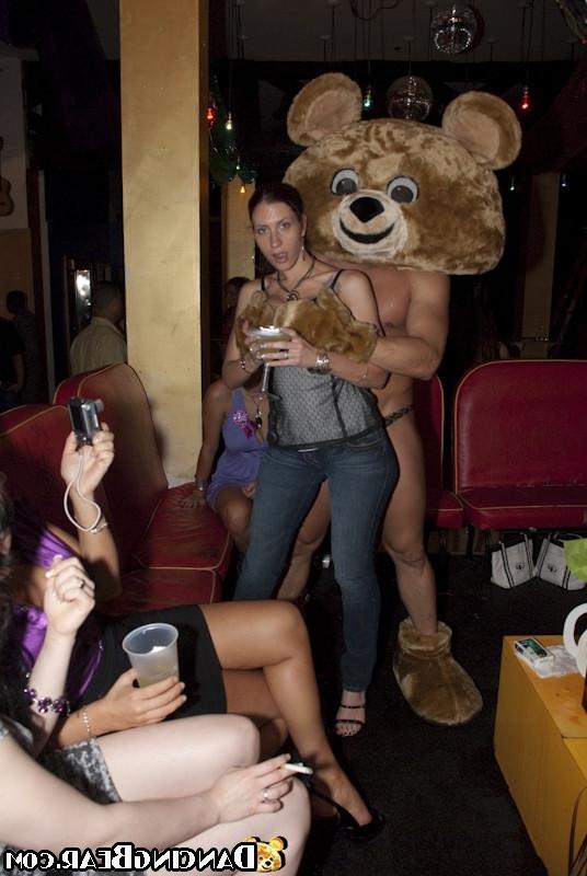 16P Beautiful chicks get penetrated at dirty hardcore party