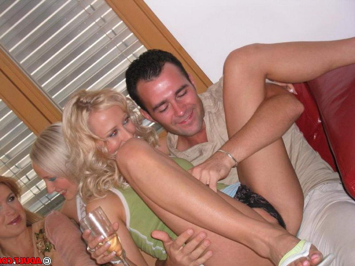 16P Hot fuckable babes at a wild college sex party