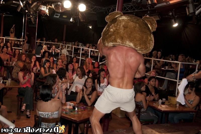 16P Handsome seducers drilling all chicks at hardcore party