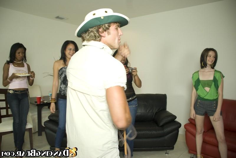 16P A lot of pretty girls getting gaped at hardcore club party