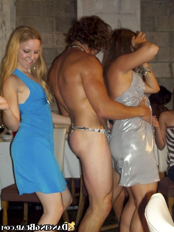 16P Handsome seducers drilling all chicks at hardcore party