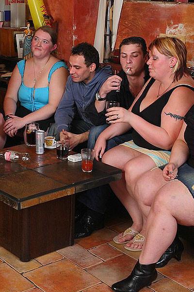 12P All the fatties in the pub are happy to get naked and suck dick to make the guys