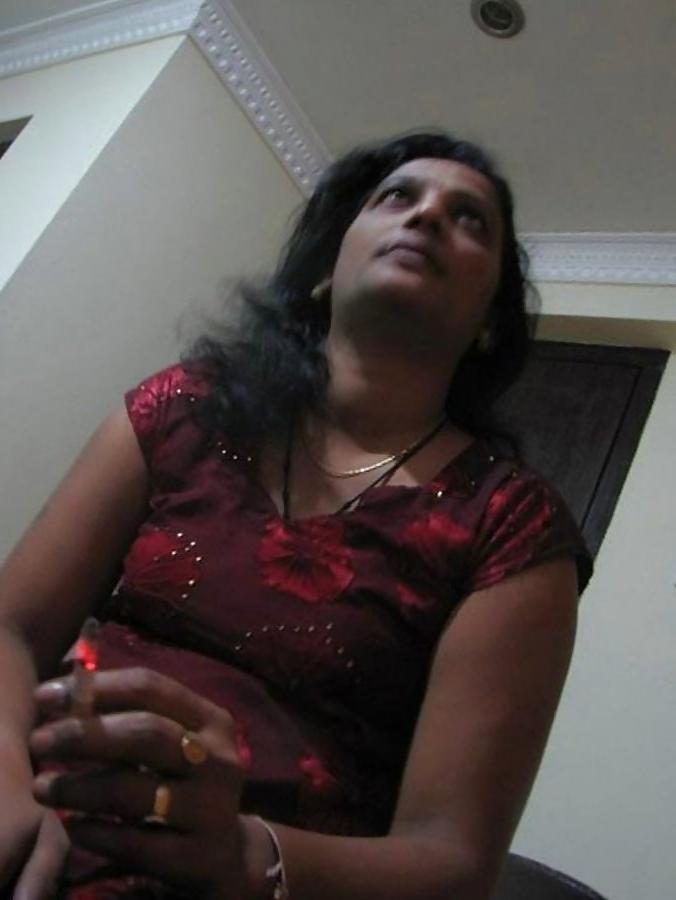 18P Desi Escort Rithu