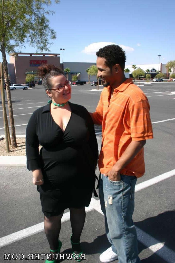 16P Brunette BBW with glasses getting nailed by a black guy