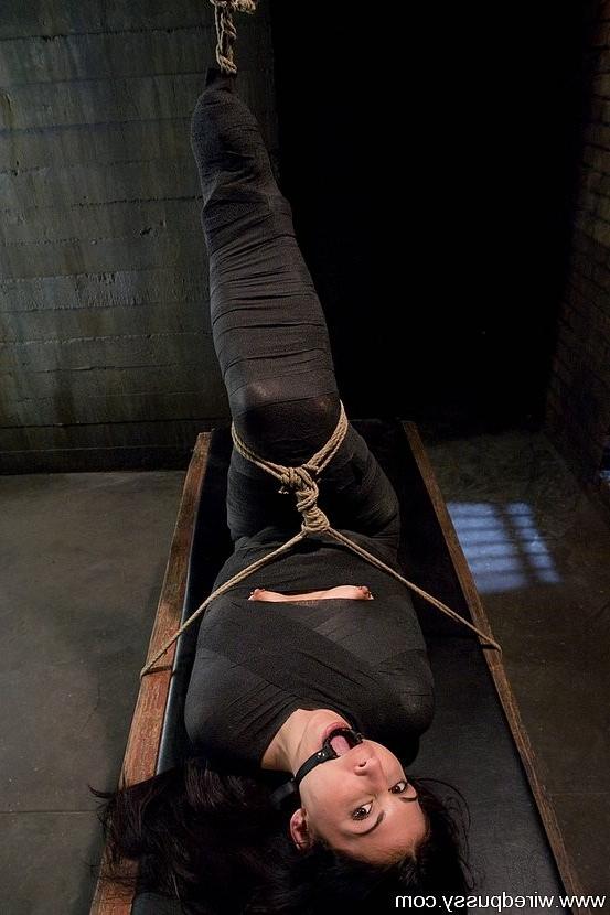 15P Mistress Claire Adams hot wires Jade Indica in rope bondage