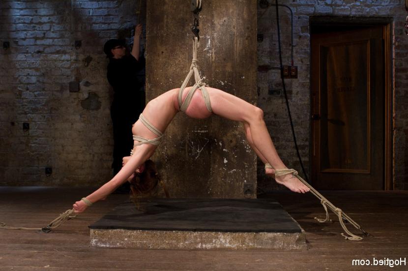 15P Completely vulnerable Amber Rayne is drawn and quartered in a back breaking arch
