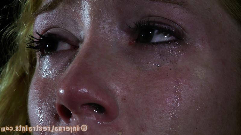 16P Nicki Loses Her Dignity. Nicki Blue has nothing left to give PD except her tears