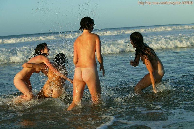 15P Girls on the beach