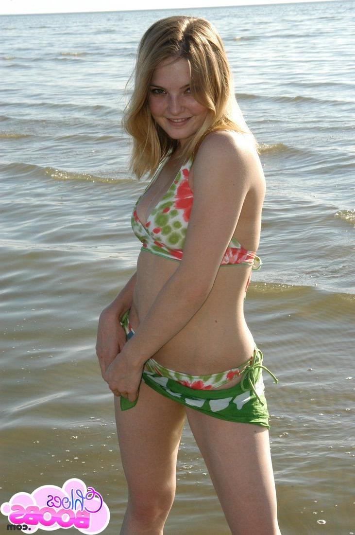 16P Cute bikini teen at beach