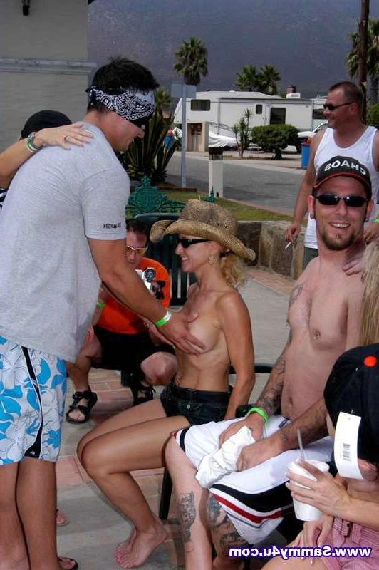 16P Beach Party