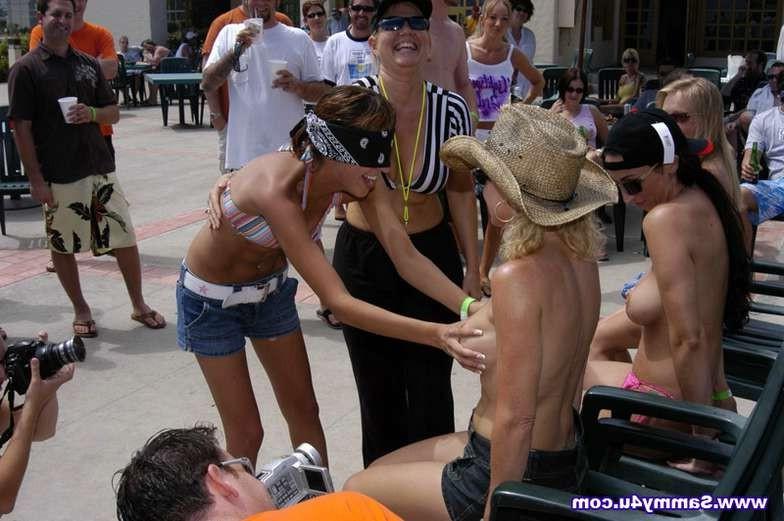 16P Beach Party