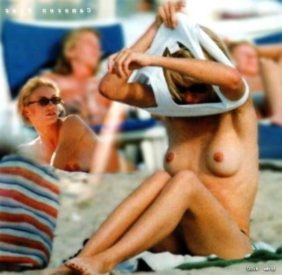 15P Sexy Cameron Diaz nude beach pictures