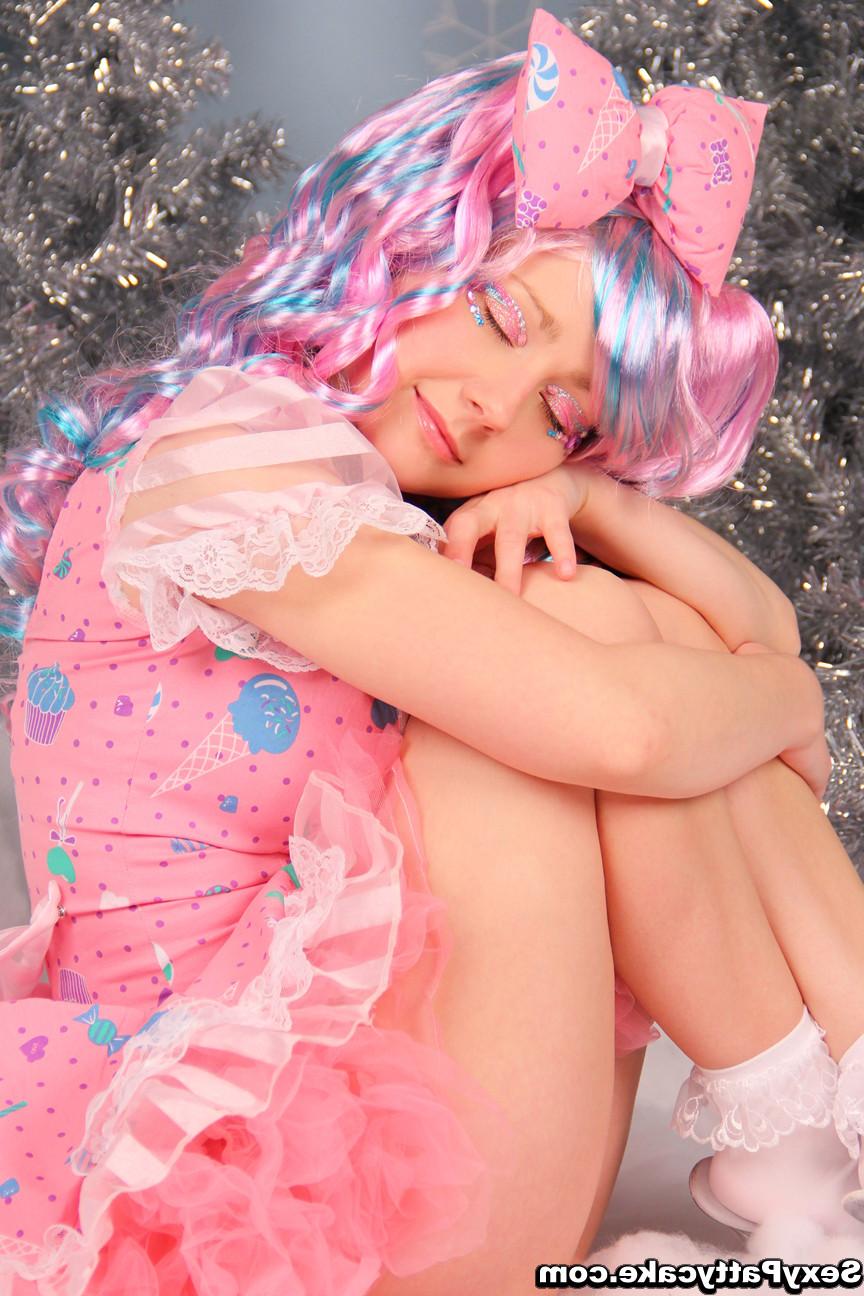 16P Busty teen cosplay