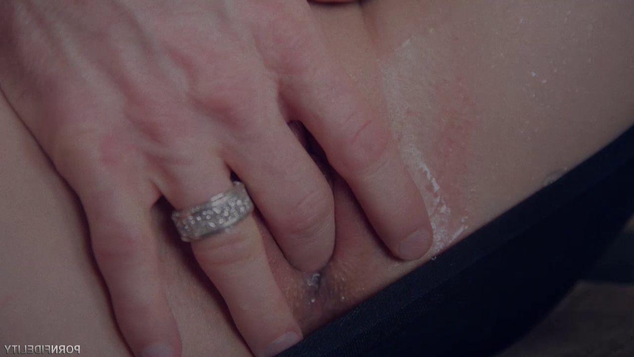 15P Busty beauty Jeanie Marie banged hard
