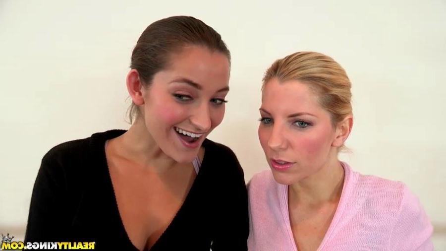 16P Ashley Fires does lesbian ballet with her friends