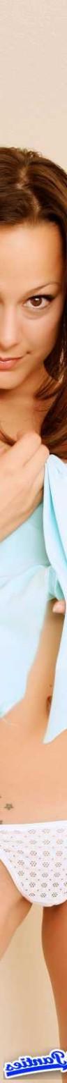 18P Daisy on the desk white thong panties