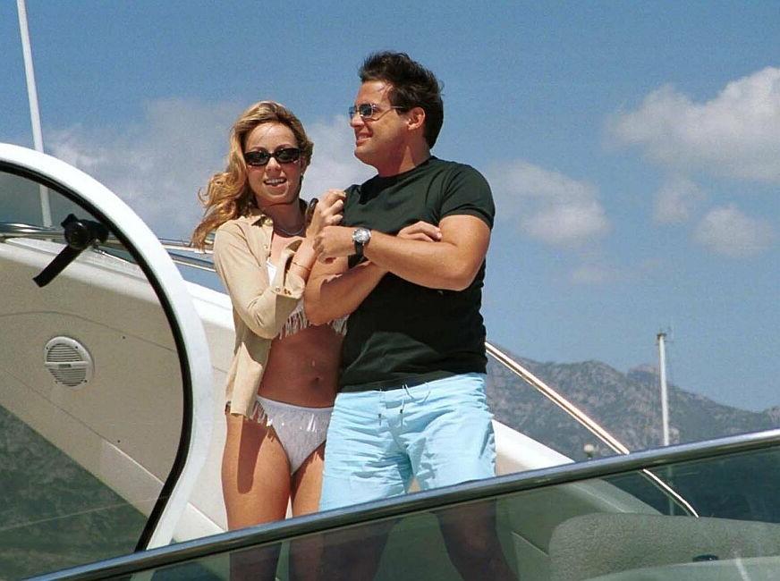 15P cuurvy pop star Mariah Carey nudes and see thrus