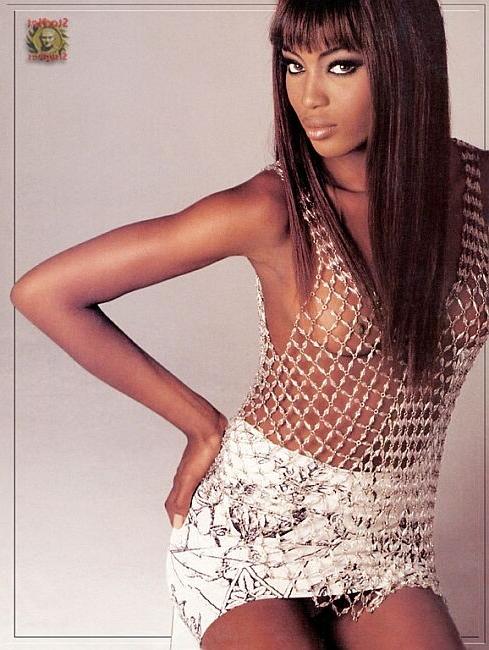 15P supermodel Naomi Campbell nude and see thru shots