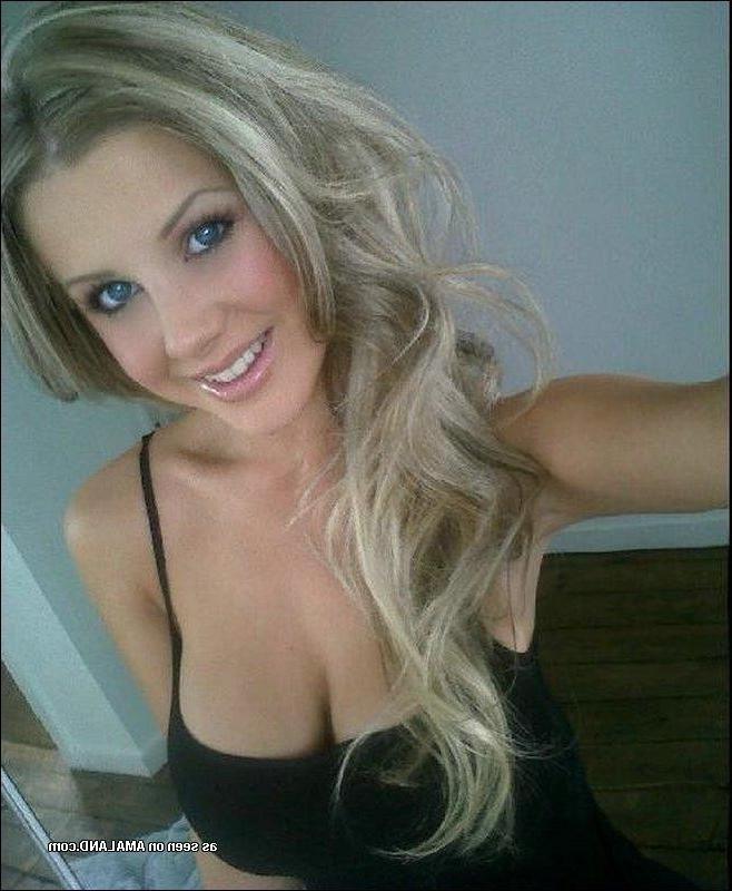 14P Heavy-chested chicks display their huge fine tits