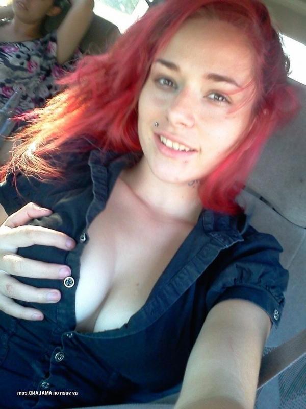 13P Gallery of naughty heavy-chested babes displaying their tits