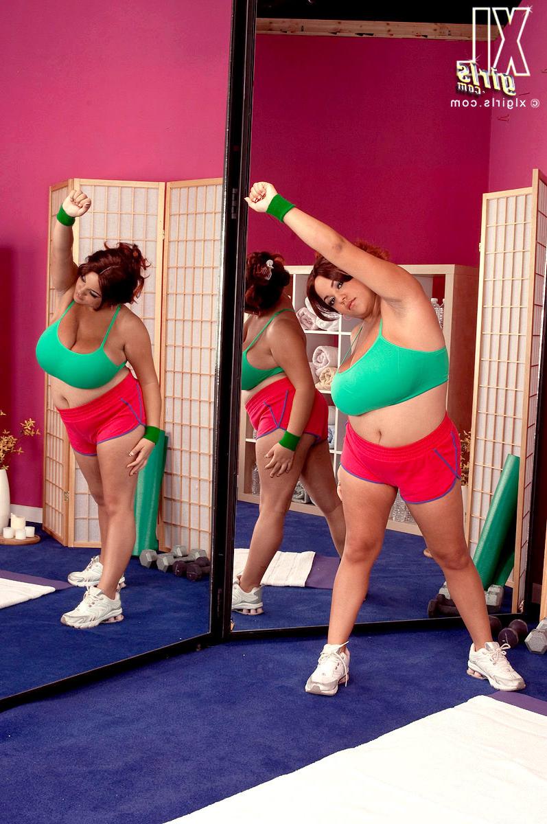 17P Busty BBW Slut Tatiana Blair Working Out With Some Huge Cock