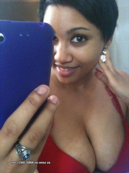 10P Compilation of sexy heavy-chested chicks posing for their BF