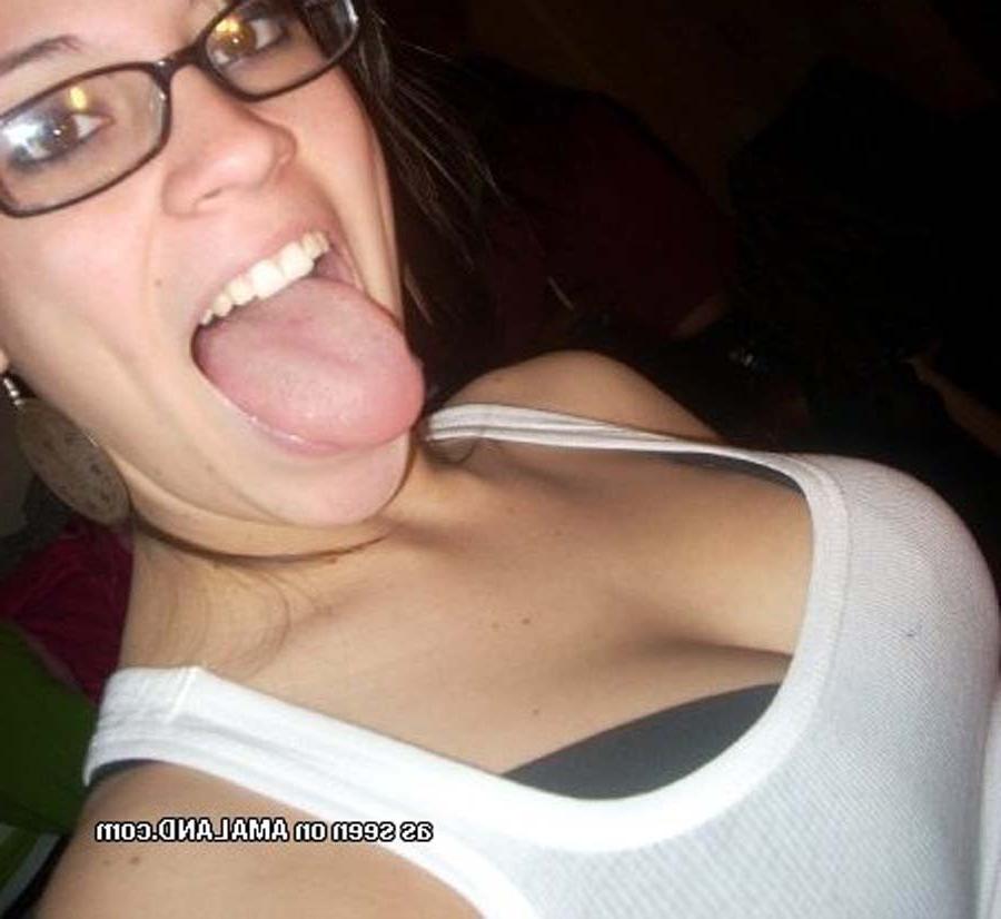 5P Nice collection of steamy hot big-chested amateur honeys