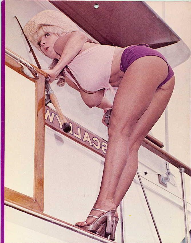 12P Busty vintage pornstar Candy Samples fucked in retro porn