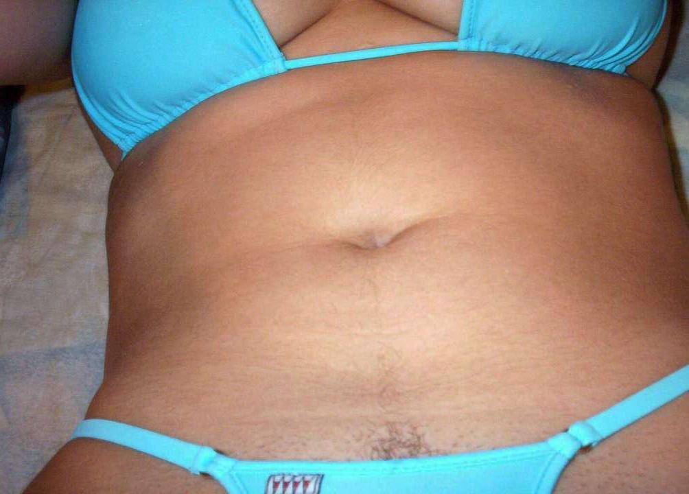 15P Pictures of a heavy-chested chick selfshooting