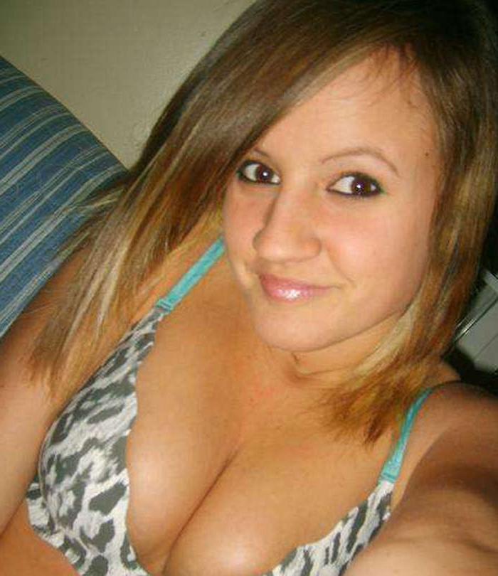 15P Pictures of busty amateur sexy honeys