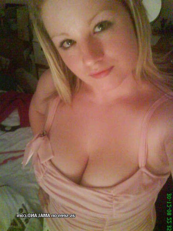 15P Photo compilation of amateur big-busted chicks