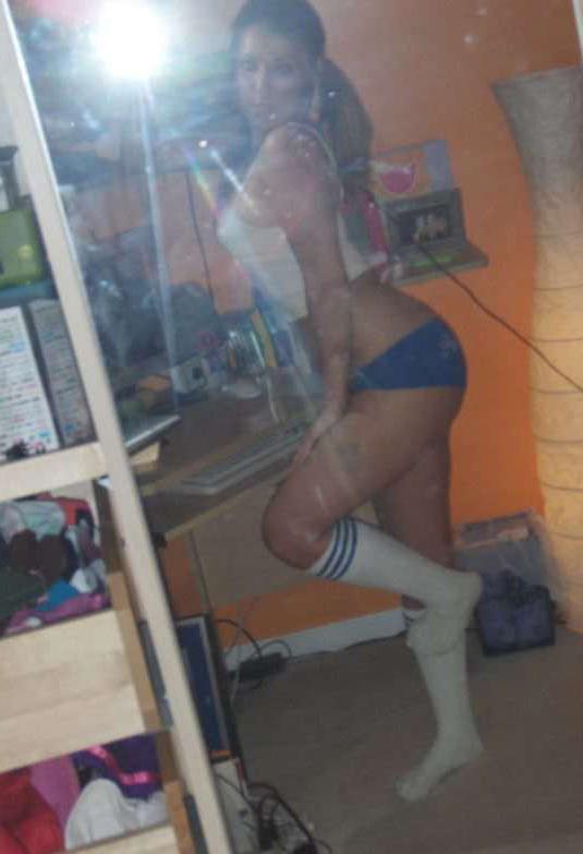 15P Picture compilation of a chick exposing her round breasts