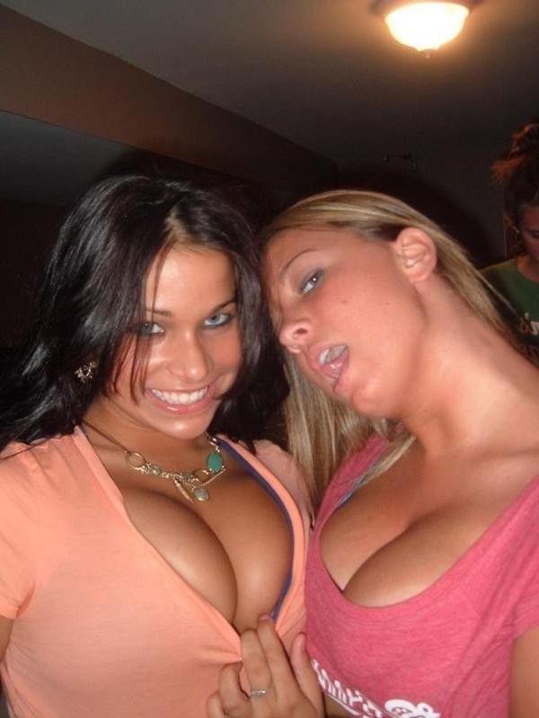15P Various pictures of big-chested party bitches
