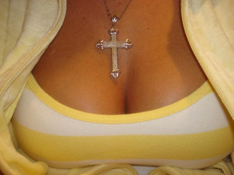 15P Compilation of large juicy knockers