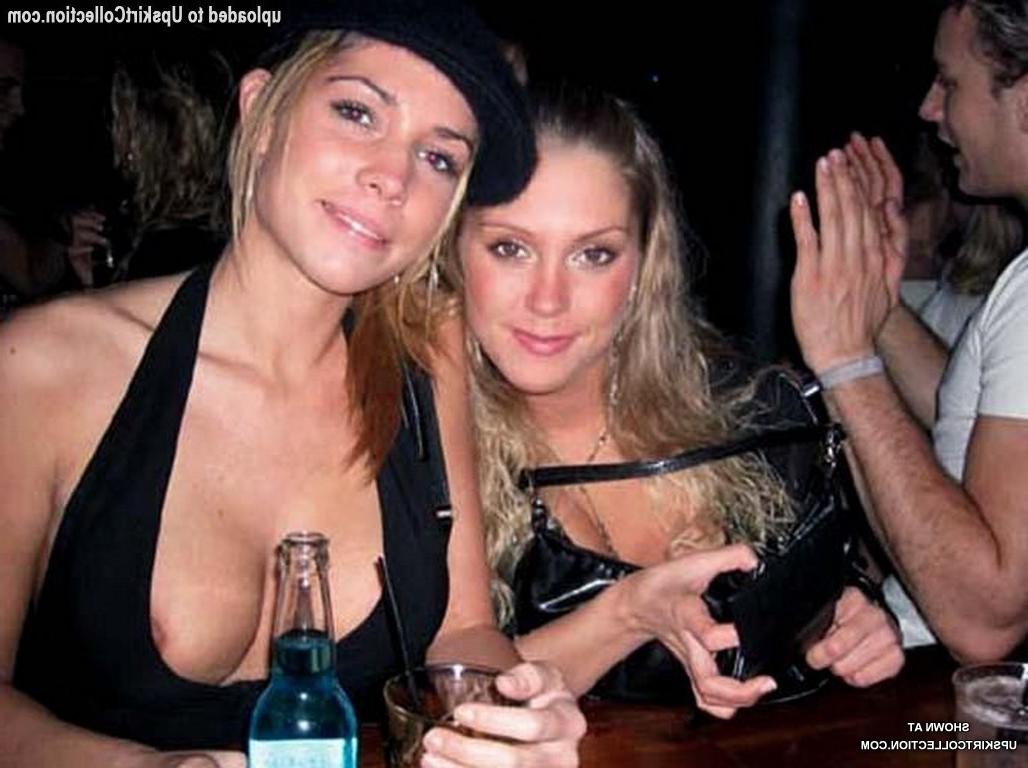 12P Babes press tits in exciting downblouse pics