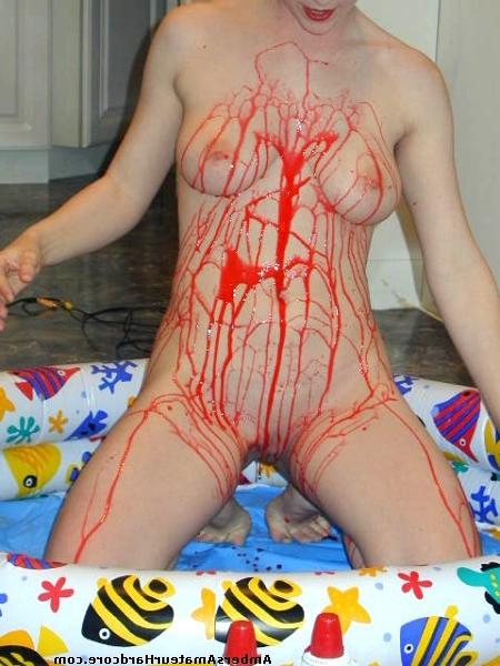 16P Blonde gets off with food