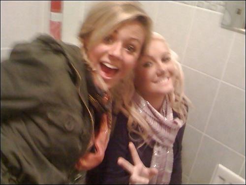 15P Teens on Toilets 5