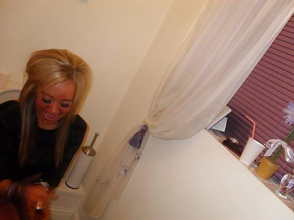 15P Teens on Toilets 5