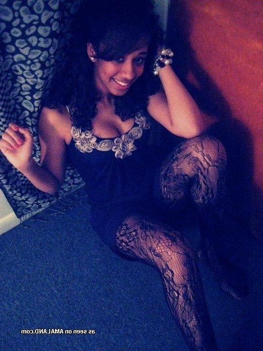 9P Nice compilation of sexy steamy hot ebony chicks