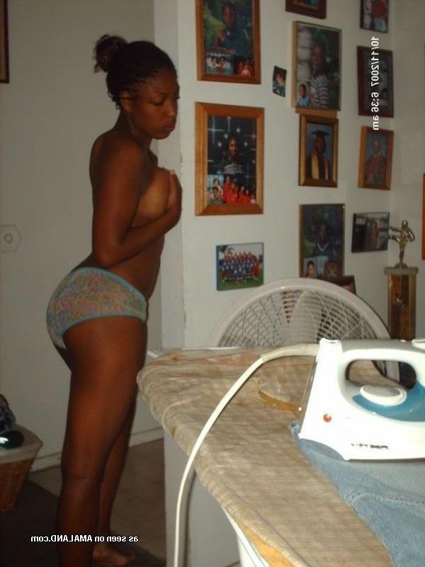 6P Photo compilation of naughty amateur black chicks
