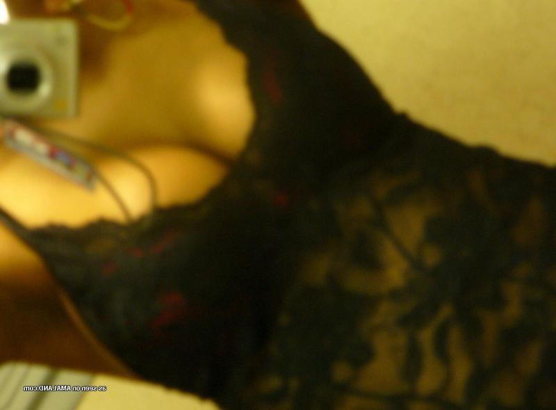 10P Compilation of a busty black honey spreading on the bed
