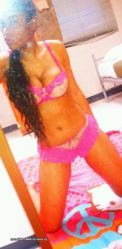 10P Compilation of a heavy-chested ebony babe camwhoring