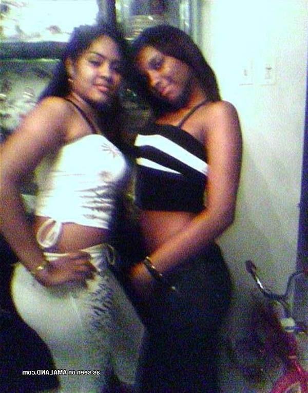 15P Compilation of steamy hot amateur sexy ebony girlfriends