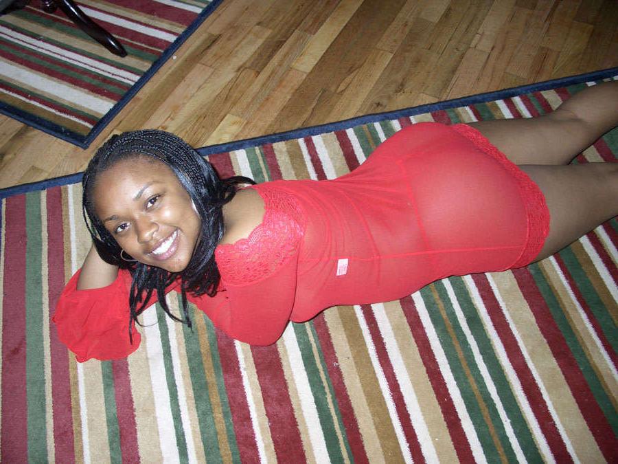 16P Curvy black babe models see-through lingerie