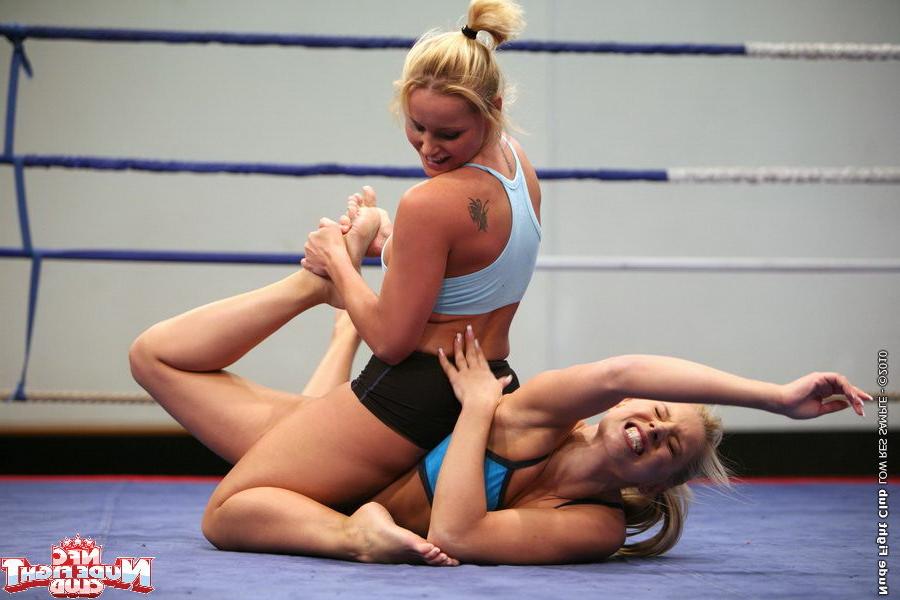 16P Kathia Nobili in bitches fight with blonde lesbian