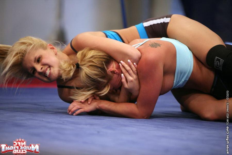 16P Kathia Nobili in bitches fight with blonde lesbian
