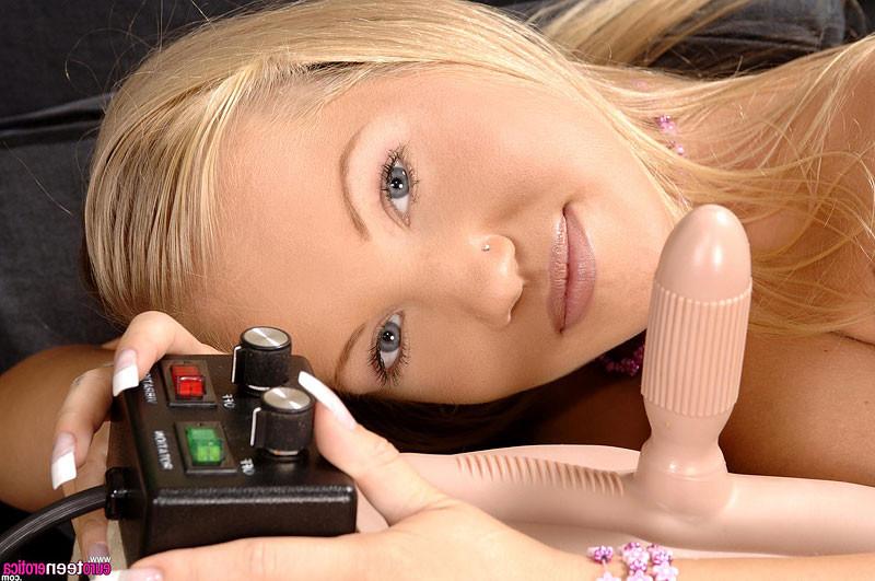 16P Sexy blue eyed blonde hair Kyra riding the sybian hard 