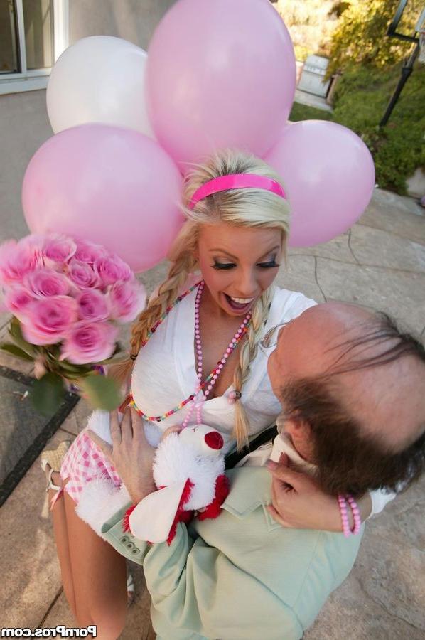 16P Slutty Britney Amber loves thankful old fucks