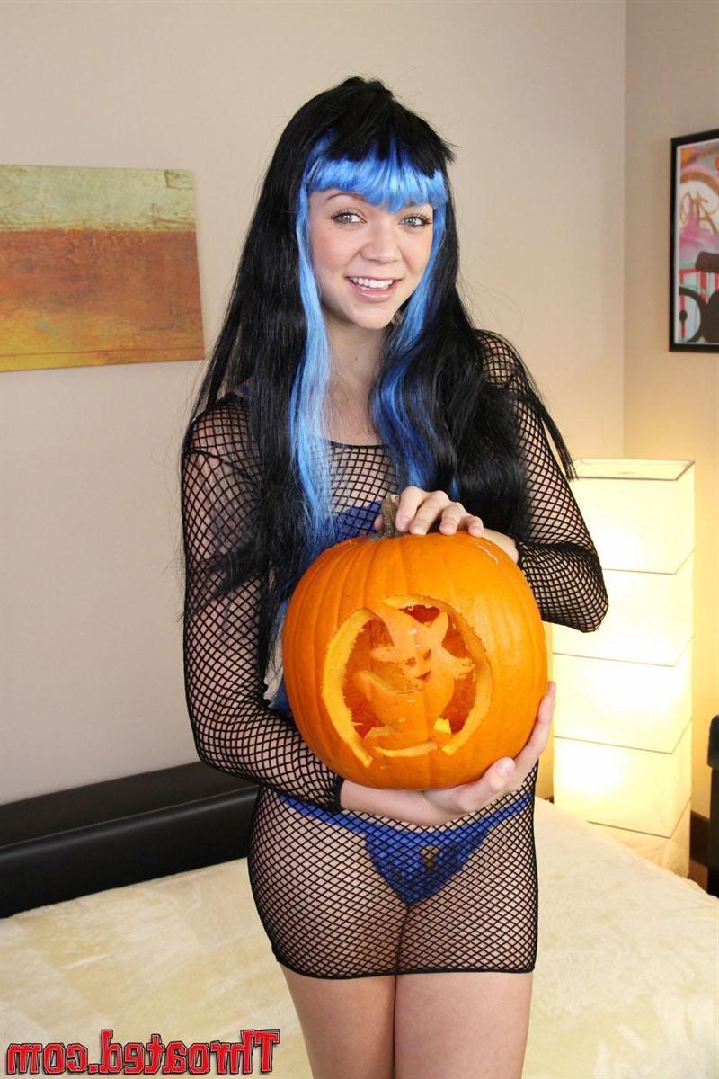 18P Jessie Andrews gets banged hard on Halloween